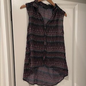 H&M semi sheer high low Sleeveless Printed Blouse in Blue and Burgundy size 8